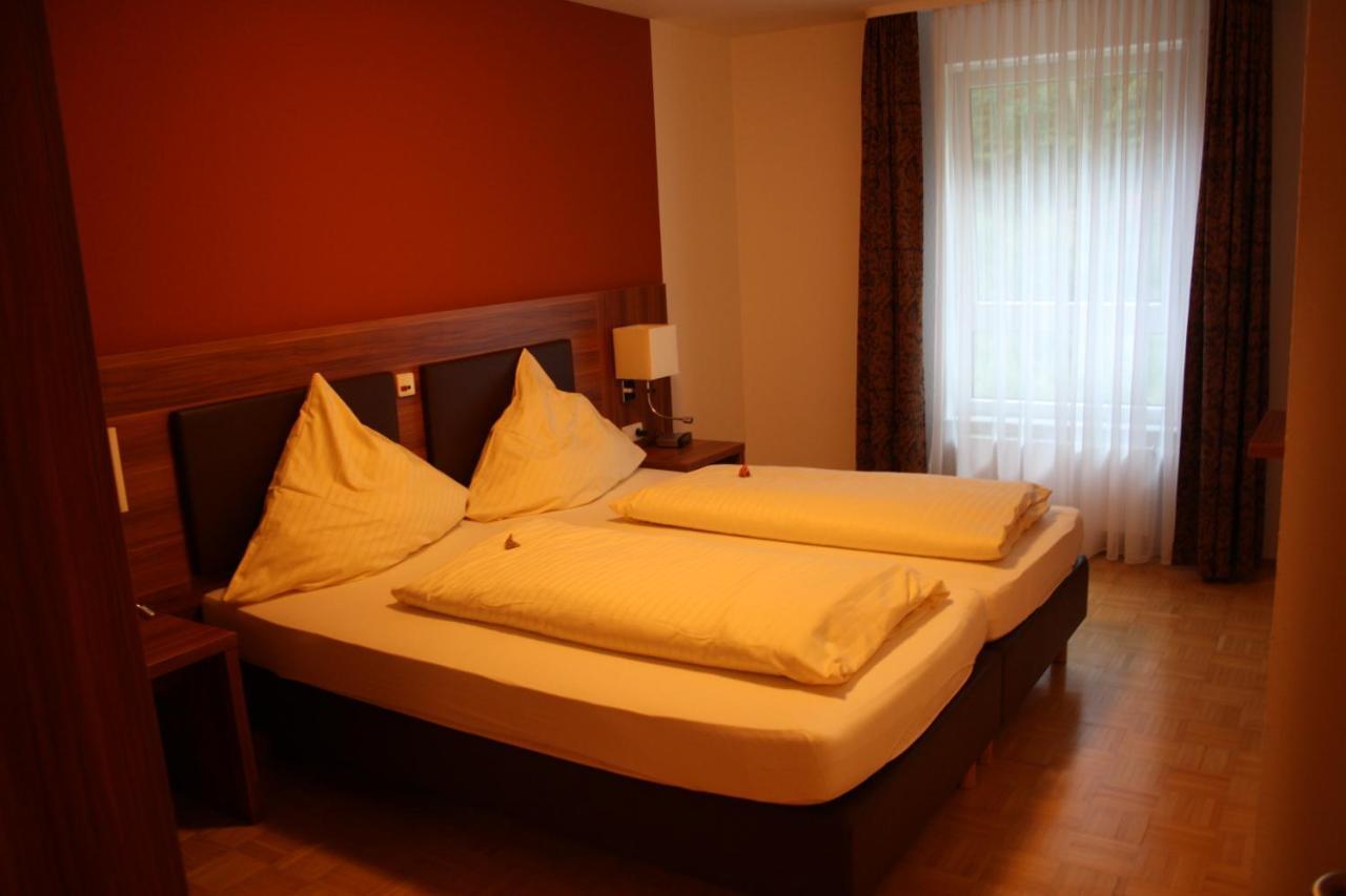 Hotel & Residenz Am Kurpark Schlangenbad Extérieur photo